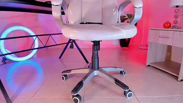 ArchieCollins online show from 22, 10, 2025