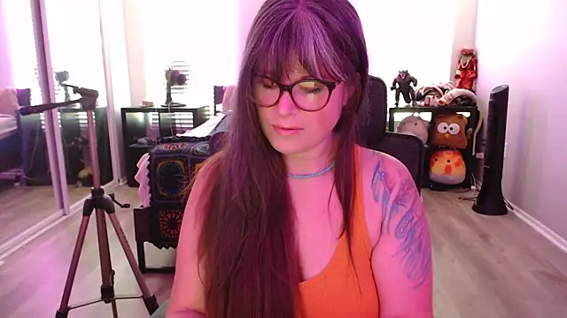 TheLenaAdams online show from 9, 9, 2025