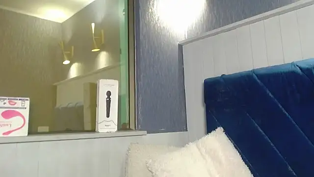 EmilyQueen3x online show from 14, 2, 2026