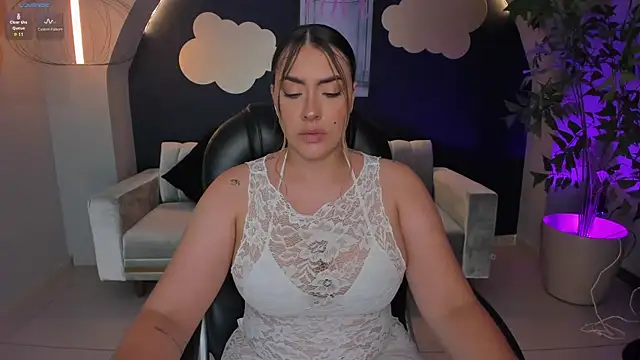 MartinnaBonnet online show from 4, 2, 2025