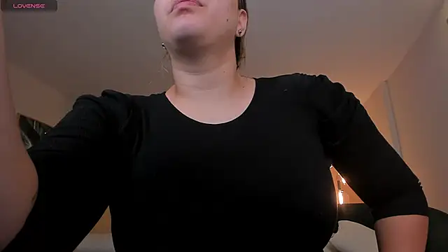 MartinnaBonnet online show from 11, 2, 2025