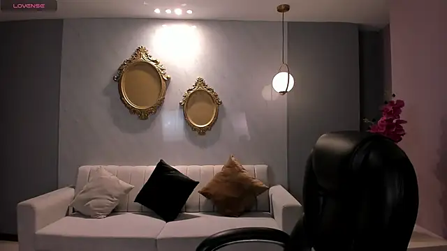 MartinnaBonnet online show from 23, 2, 2025