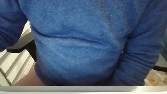 Snapshot of alessexxx24 chatting on 7, 3, 2025 alessexxx24 online show from 7, 3, 2025