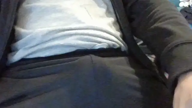 Snapshot of alessexxx24 chatting on 20, 10, 2025 alessexxx24 online show from 20, 10, 2025