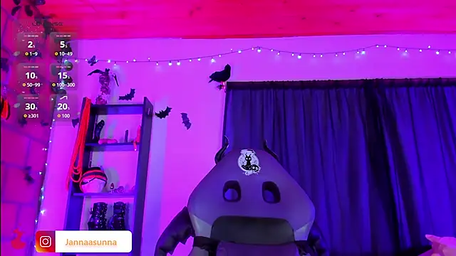 Snapshot of EmmaRusso chatting on 13, 9, 2025 EmmaRusso online show from 13, 9, 2025