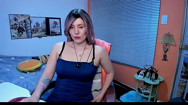 Snapshot of jrcamila chatting on 9, 10, 2025 jrcamila online show from 9, 10, 2025