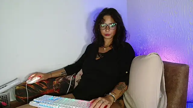 myamillor online show from 4, 4, 2026