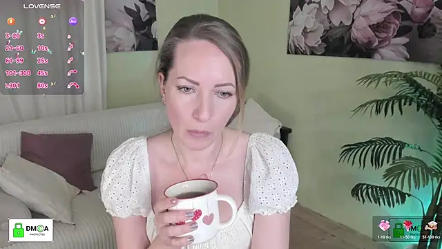 Snapshot of Queenymel chatting on 21, 2, 2026 Queenymel online show from 21, 2, 2026