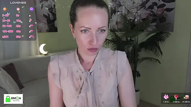Snapshot of Queenymel chatting on 16, 7, 2026 Queenymel online show from 16, 7, 2026