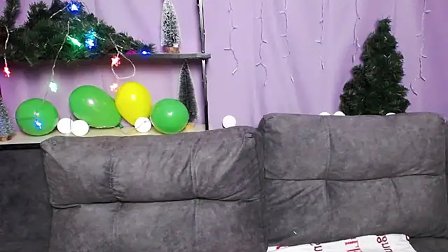 MilaLoona online show from 9, 1, 2025