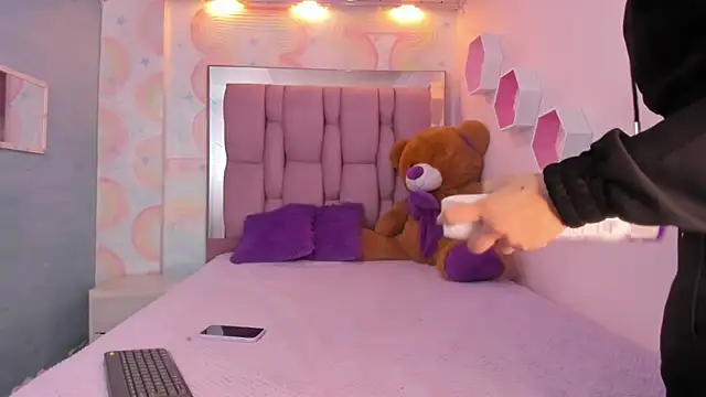 dayra angels online show from 25, 2, 2025