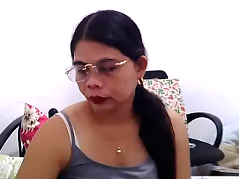 Snapshot of pinay_milfxx chatting on 21, 2, 2025 pinay milfxx online show from 21, 2, 2025