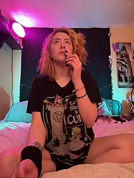 Snapshot of Mallorykoxx69 chatting on 1, 5, 2026 Mallorykoxx69 online show from 1, 5, 2026
