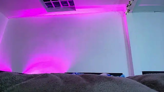 Snapshot of yesie_hot chatting on 8, 3, 2026 yesie hot online show from 8, 3, 2026