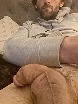 Snapshot of lewis7869 chatting on 19, 12, 2025 lewis7869 online show from 19, 12, 2025