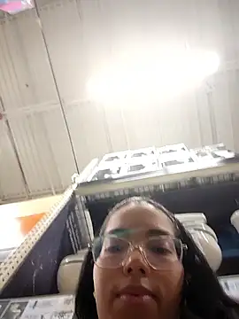 Snapshot of SheenaBrooke chatting on 28, 10, 2025 SheenaBrooke online show from 28, 10, 2025