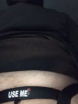 Snapshot of TheTree13 chatting on 23, 4, 2026 TheTree13 online show from 23, 4, 2026