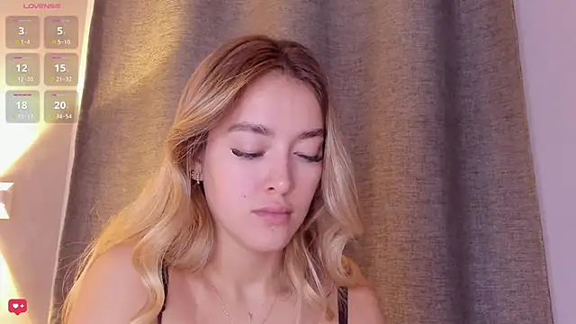 Assh lee  online show from 22, 10, 2025