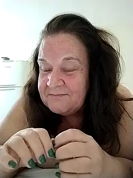 Yaya Mineira online show from 13, 11, 2025