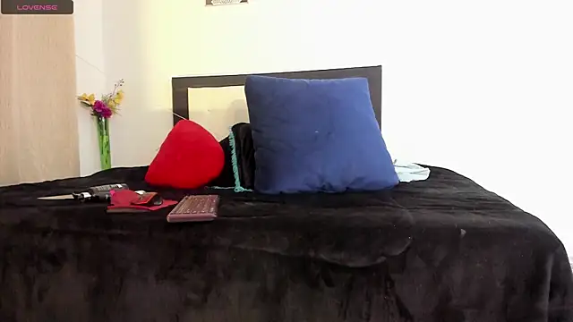 alicia rouusel online show from 22, 12, 2024