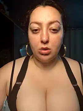 Snapshot of mihaelaa chatting on 8, 5, 2026 mihaelaa online show from 8, 5, 2026