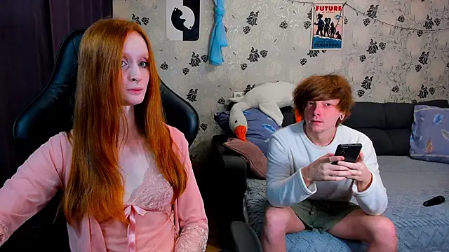 Snapshot of lakmsrrrmrrr chatting on 2, 2, 2025 lakmsrrrmrrr online show from 2, 2, 2025