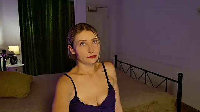 ZoeGrant online show from 26, 11, 2025