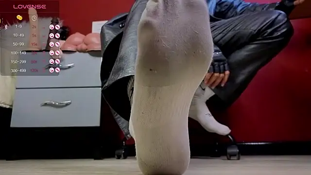 TomLover 12 online show from 8, 11, 2025