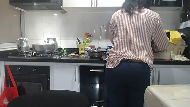 kateleyagrey online show from 13, 9, 2025