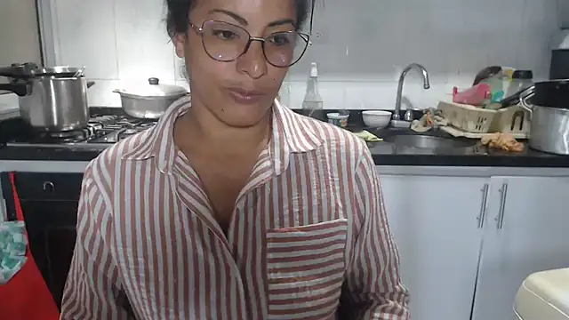 kateleyagrey online show from 30, 10, 2025