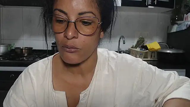 Snapshot of kateleyagrey chatting on 5, 1, 2026 kateleyagrey online show from 5, 1, 2026