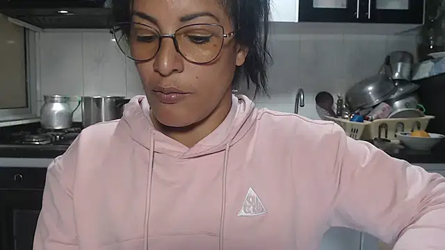 Snapshot of kateleyagrey chatting on 7, 1, 2026 kateleyagrey online show from 7, 1, 2026