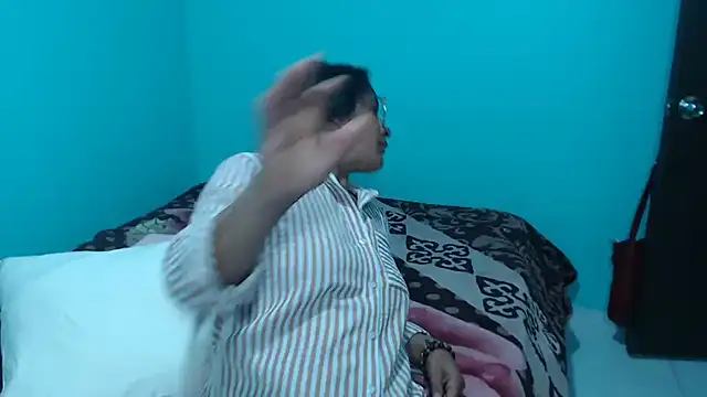 Snapshot of kateleyagrey chatting on 11, 2, 2026 kateleyagrey online show from 11, 2, 2026