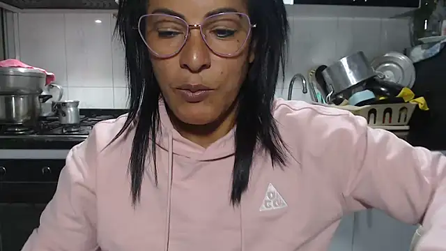 Snapshot of kateleyagrey chatting on 23, 2, 2026 kateleyagrey online show from 23, 2, 2026