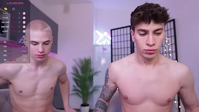 Snapshot of Evan__White_ chatting on 2, 12, 2024 Evan White online show from 2, 12, 2024