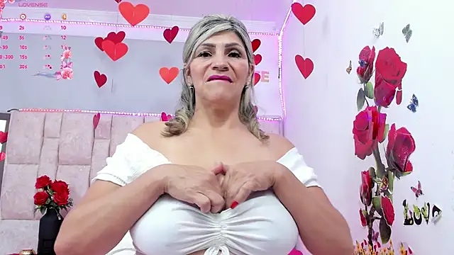 Snapshot of Celeste_Lincon chatting on 29, 1, 2025 Celeste Lincon online show from 29, 1, 2025