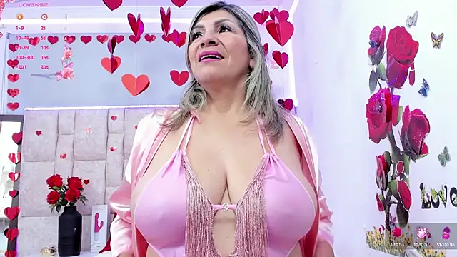 Snapshot of Celeste_Lincon chatting on 22, 3, 2025 Celeste Lincon online show from 22, 3, 2025