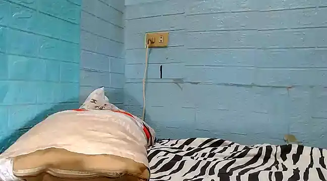 Snapshot of AsianNaughtiesMistress chatting on 20, 3, 2025 AsianNaughtiesMistress online show from 20, 3, 2025