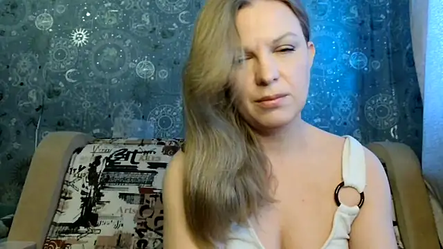 Snapshot of BlondeFox chatting on 19, 2, 2026 BlondeFox online show from 19, 2, 2026