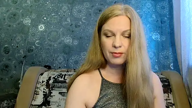 Snapshot of BlondeFox chatting on 29, 4, 2026 BlondeFox online show from 29, 4, 2026