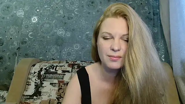 Snapshot of BlondeFox chatting on 1, 6, 2026 BlondeFox online show from 1, 6, 2026