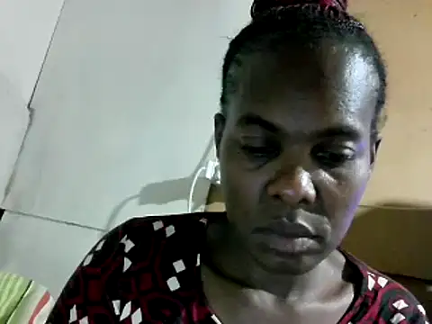 Snapshot of hairybushpussyxx1 chatting on 11, 12, 2024 hairybushpussyxx1 online show from 11, 12, 2024