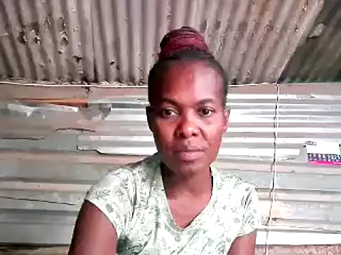 Snapshot of hairybushpussyxx1 chatting on 13, 12, 2024 hairybushpussyxx1 online show from 13, 12, 2024