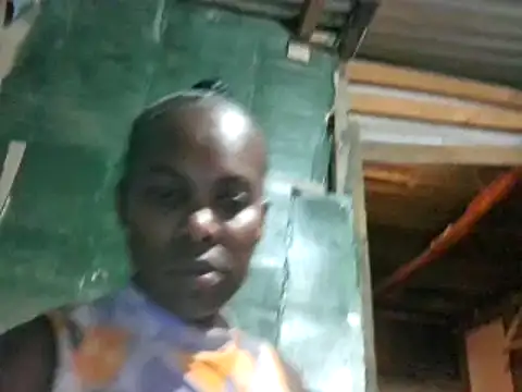 Snapshot of hairybushpussyxx1 chatting on 3, 1, 2025 hairybushpussyxx1 online show from 3, 1, 2025