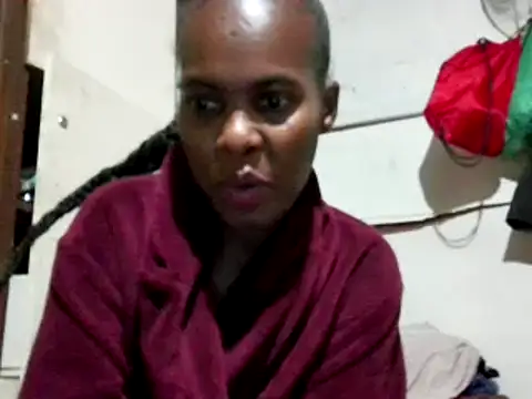 Snapshot of hairybushpussyxx1 chatting on 3, 1, 2025 hairybushpussyxx1 online show from 3, 1, 2025