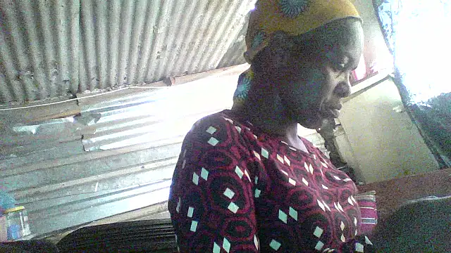 Snapshot of hairybushpussyxx1 chatting on 4, 11, 2025 hairybushpussyxx1 online show from 4, 11, 2025