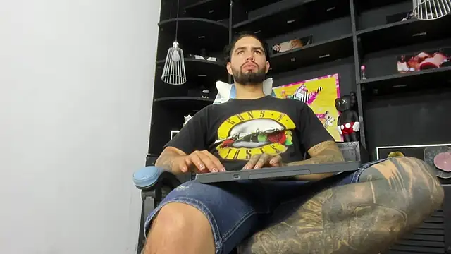 matteosantos online show from 3, 2, 2025