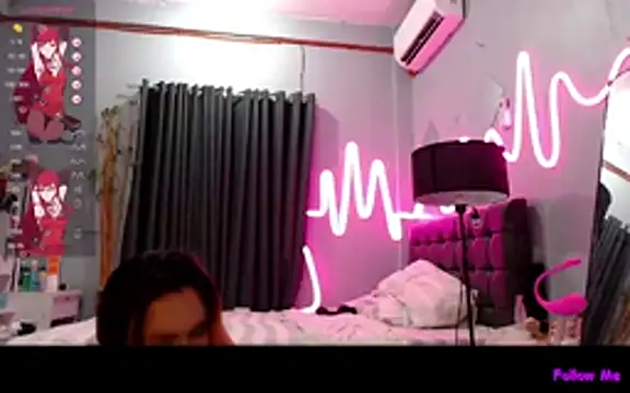 Snapshot of DivaMooree chatting on 15, 11, 2025 DivaMooree online show from 15, 11, 2025