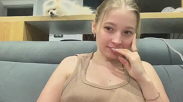 Snapshot of CharmingSarah chatting on 16, 1, 2025 CharmingSarah online show from 16, 1, 2025