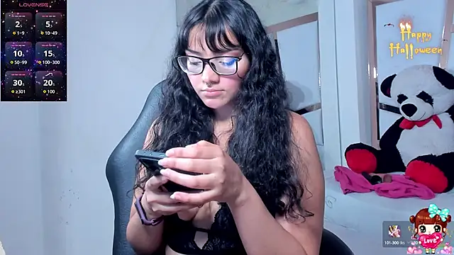 Snapshot of lucyycy chatting on 11, 10, 2025 lucyycy online show from 11, 10, 2025